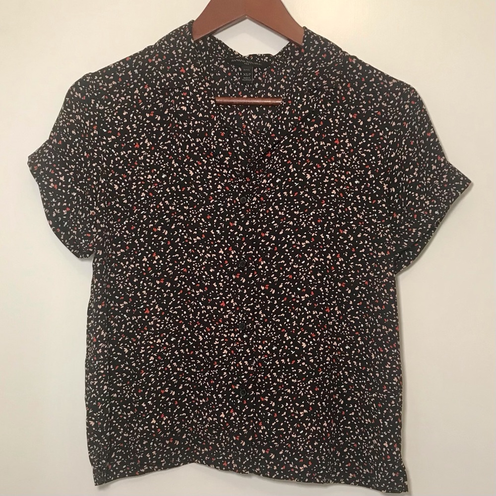 BR Petite Camp Collar Button Up Blouse – Speckle Print